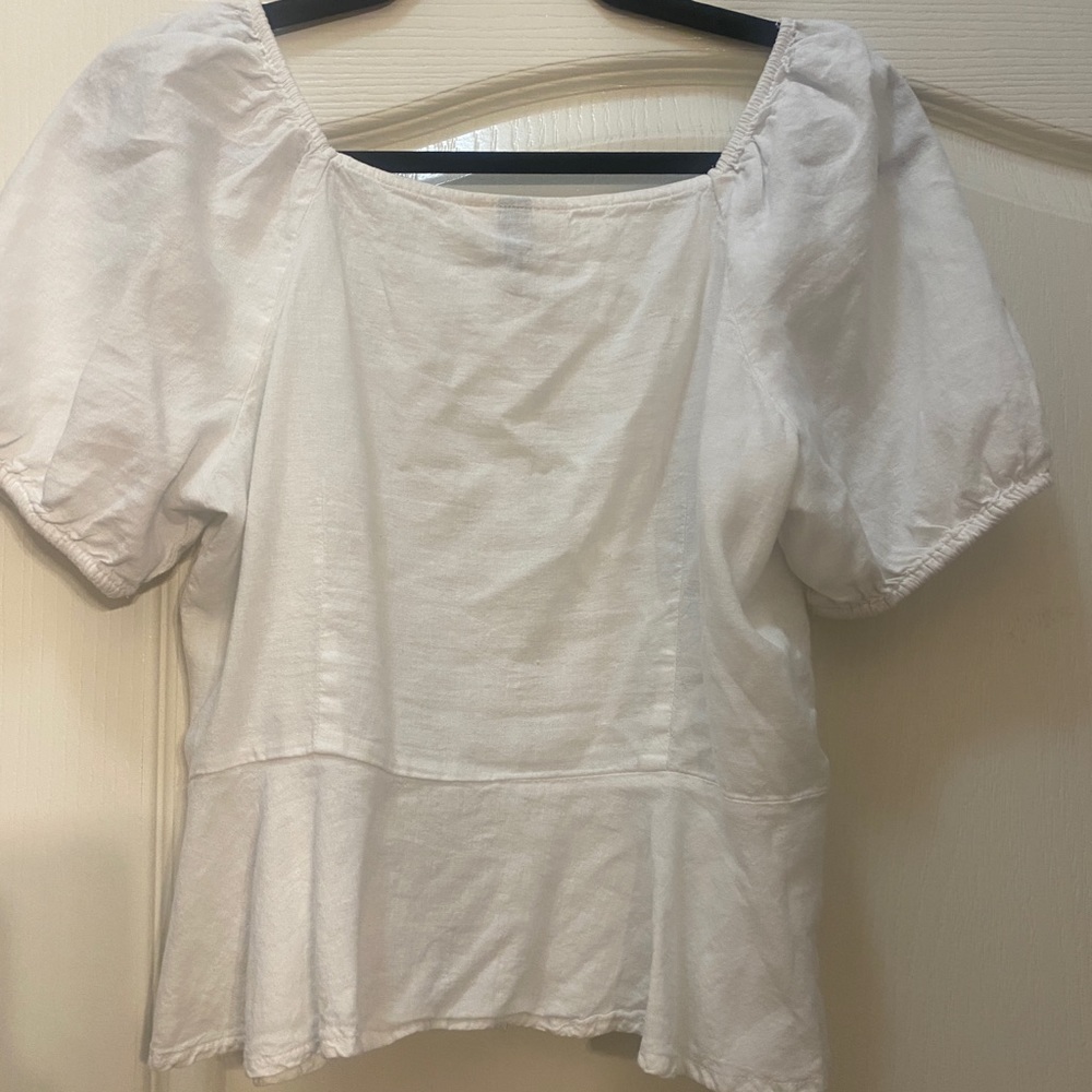 White Button Top - Target - Universal Thread - Picture 2 of 2